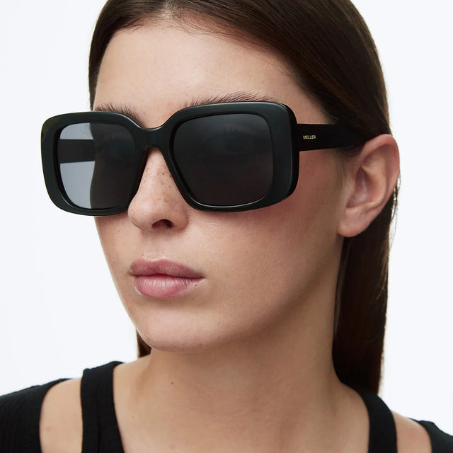 Lentes de Sol - Bela All Black