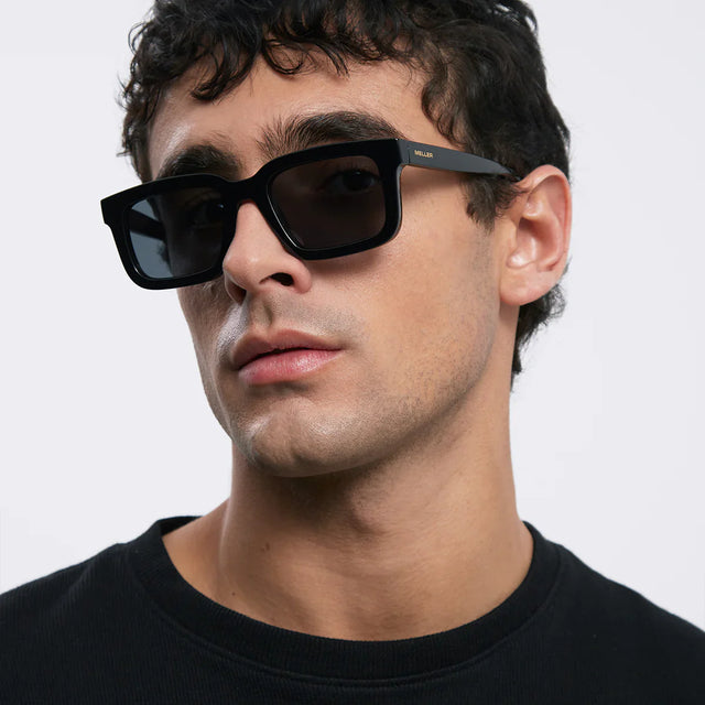 Lentes de sol Eshe All Black Meller Chile - vista 4